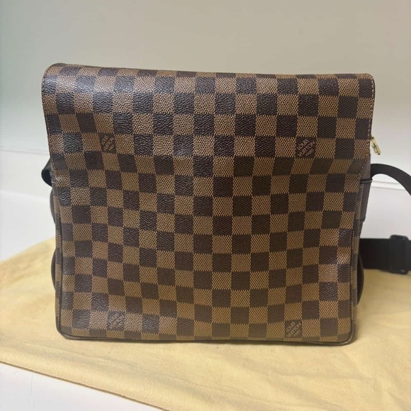 Louis Vuitton Damier Ebene Messenger Bag - Picture 2 of 16